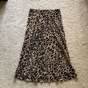 NEW! Banana Republic Leopard Slip Skirt XS Petite
